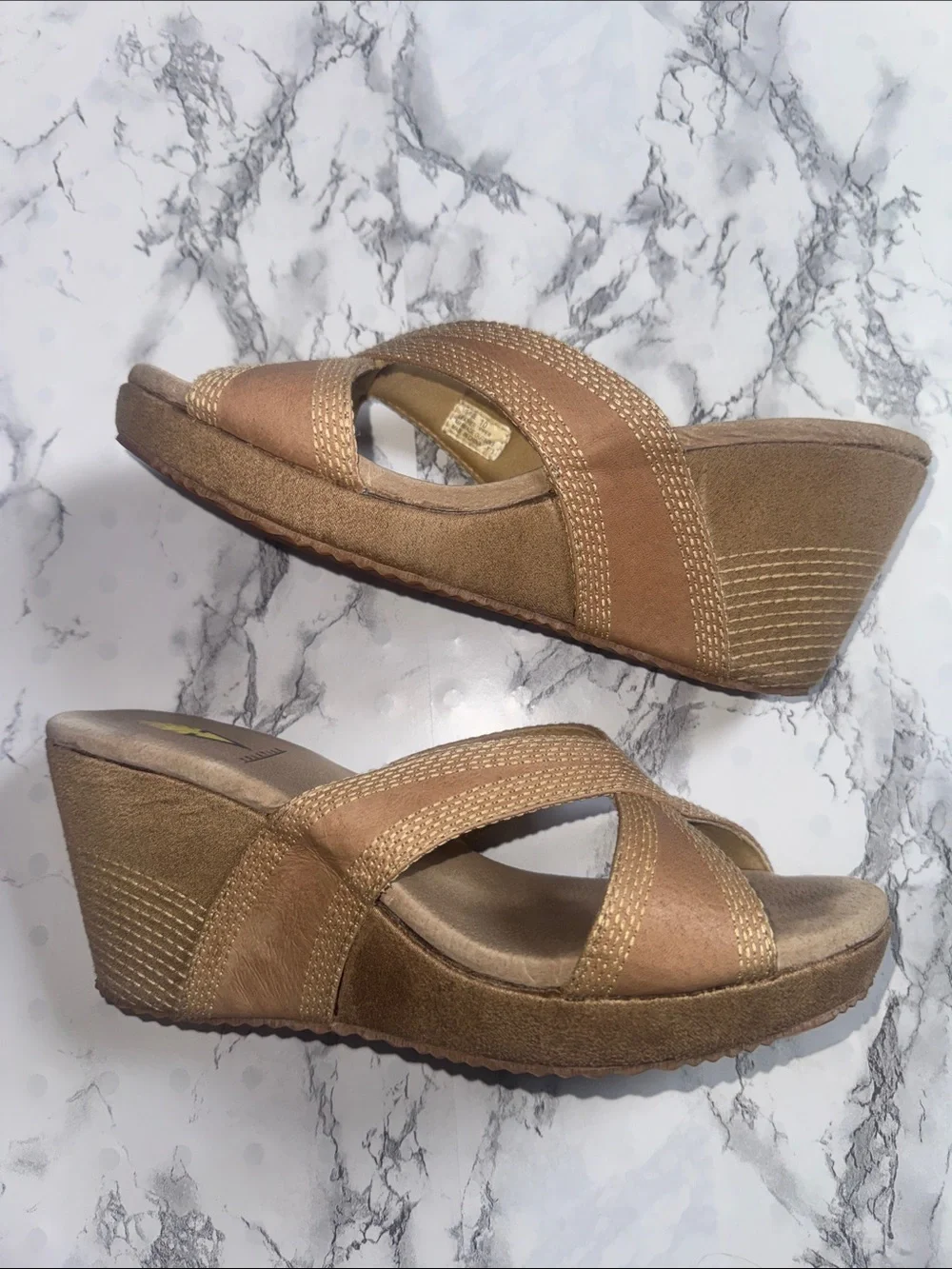 Volatile Lanelines Wedged Sandals Tan Size 10